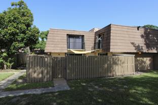 606 6th Ct - Photo 1 of 1