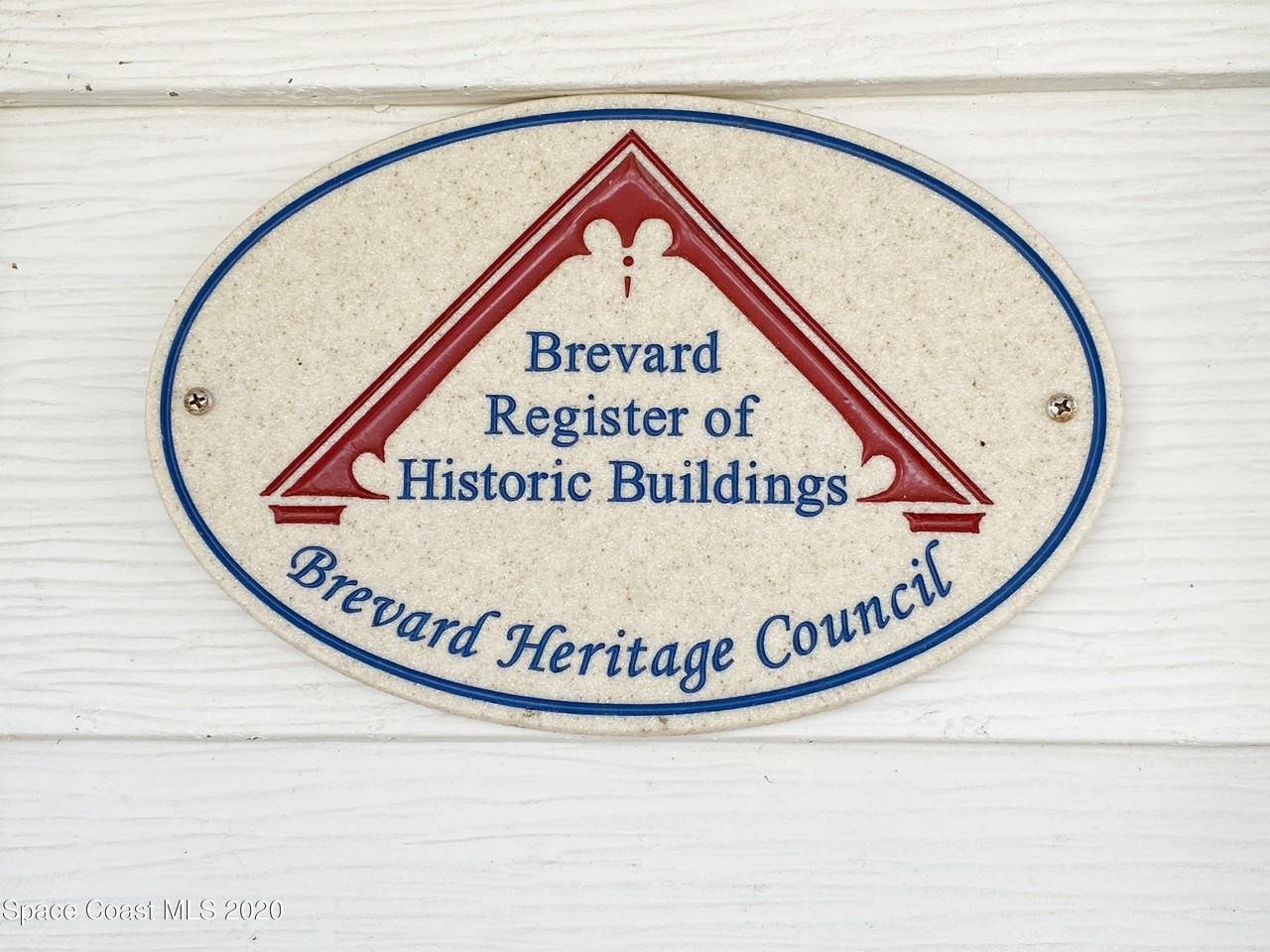 2811 N Indian River Dr - Photo 4 of 44