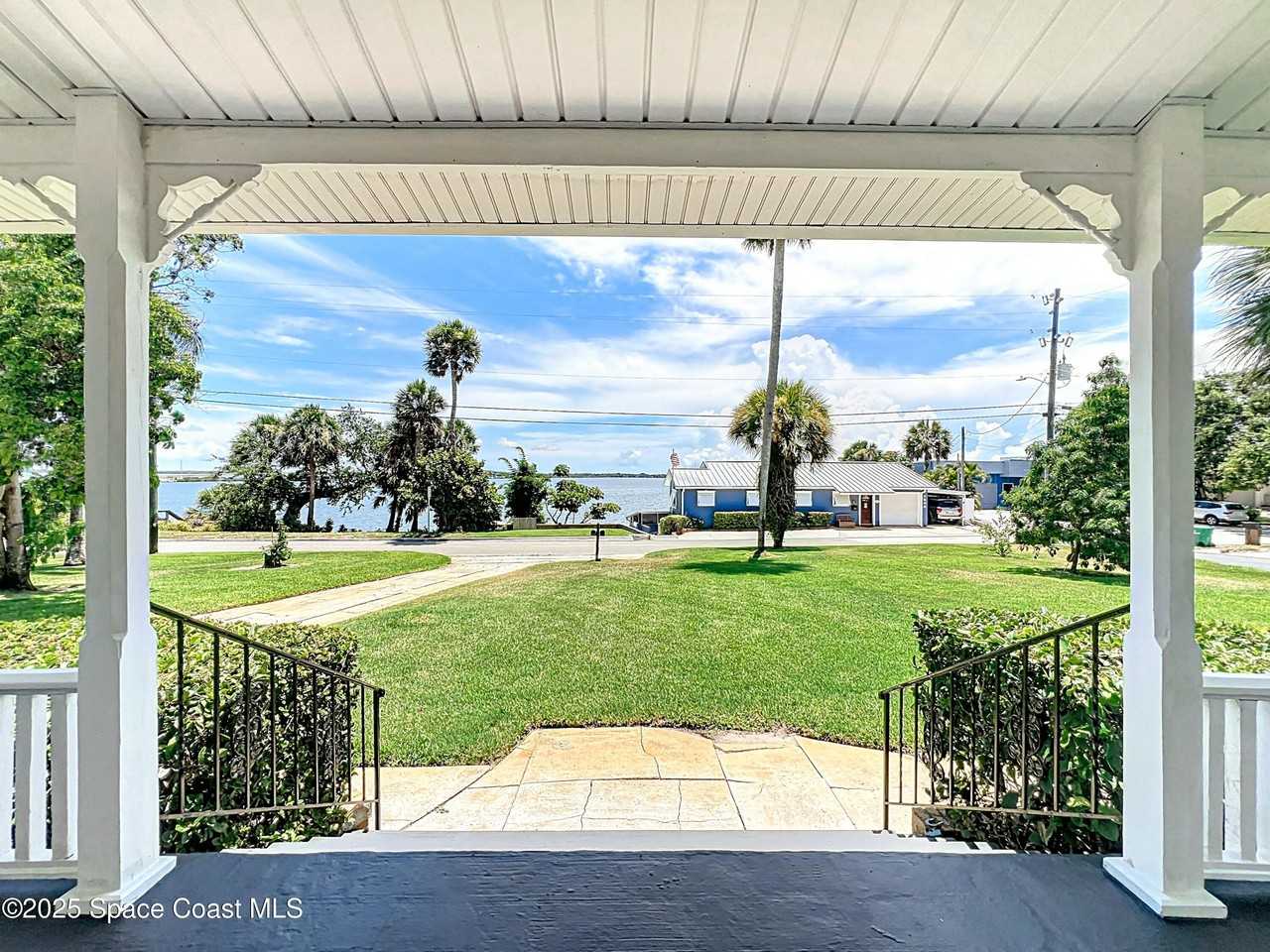 2811 N Indian River Dr - Photo 5 of 44