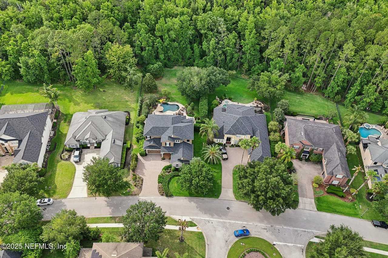 1350 Fryston St - Photo 2 of 50