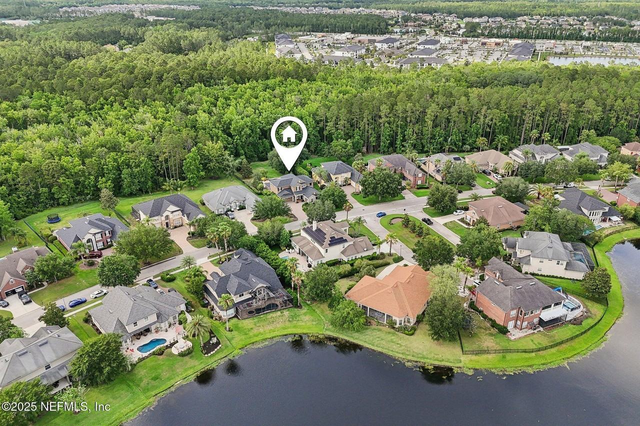 1350 Fryston St - Photo 3 of 50