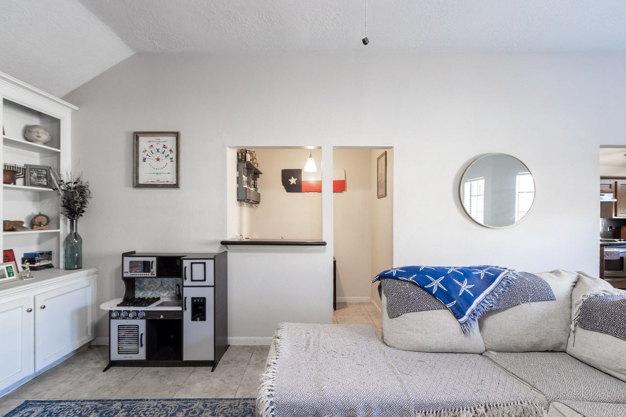 46 Campeche Cir - Photo 4 of 35