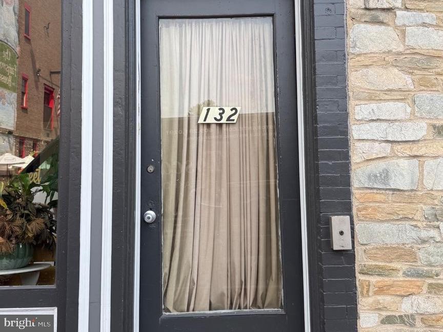 132 Farnsworth Ave ##2 - Photo 2 of 11