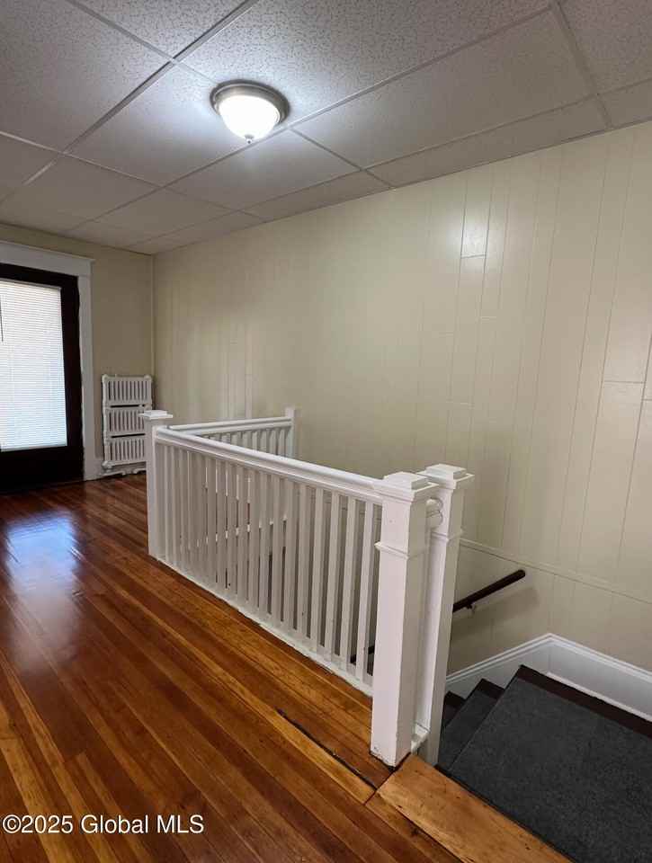 33 Morris St - Photo 7 of 28