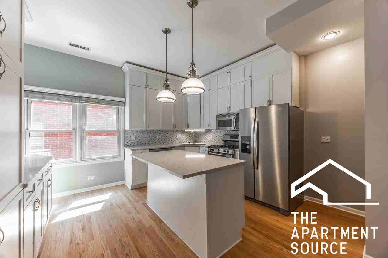 855 W Erie St #119 - Photo 2 of 32