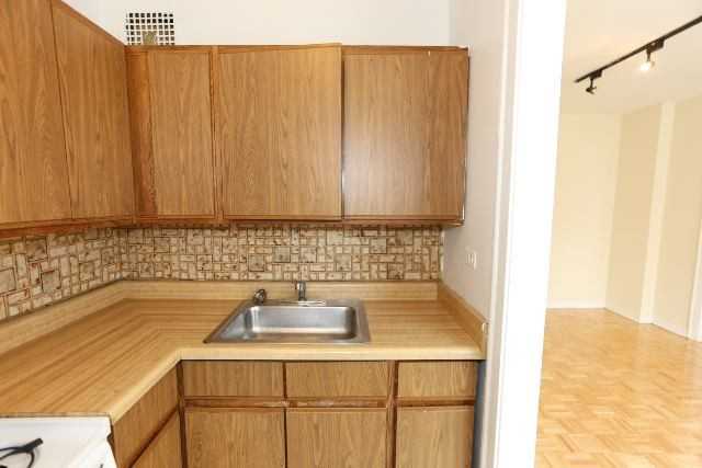 739 W Belmont Ave #511 - Photo 4 of 13