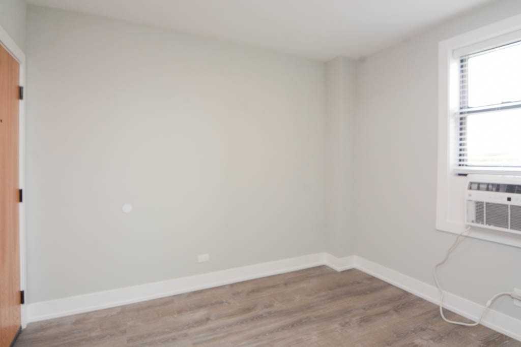 505 W Belmont Ave #5F - Photo 5 of 15