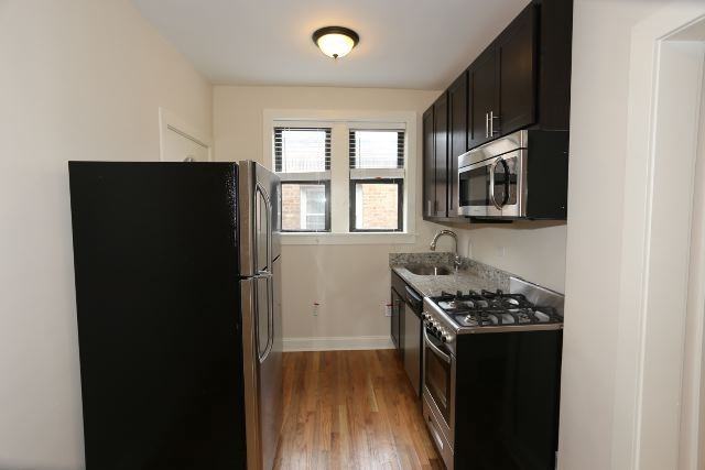 ASHLAND + IRVING #2W - Photo 2 of 15