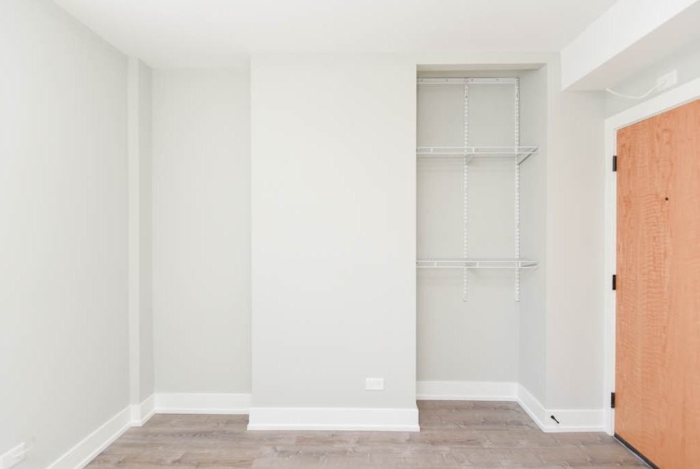 505 W Belmont Ave #6K - Photo 6 of 15