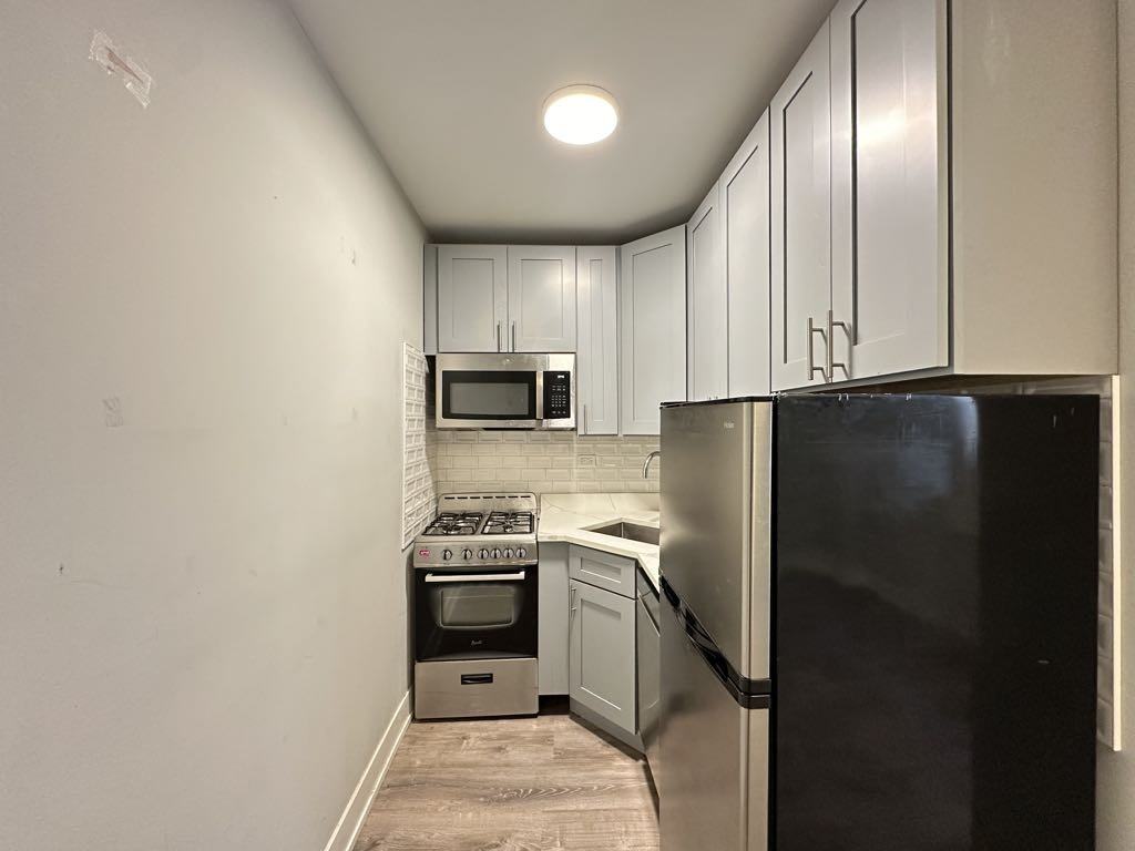 505 West Belmont Avenue #2D - Photo 2 of 21