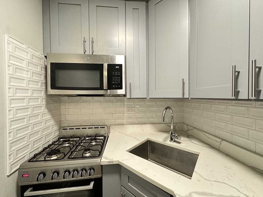 505 West Belmont Avenue #2D - Photo 4 of 21