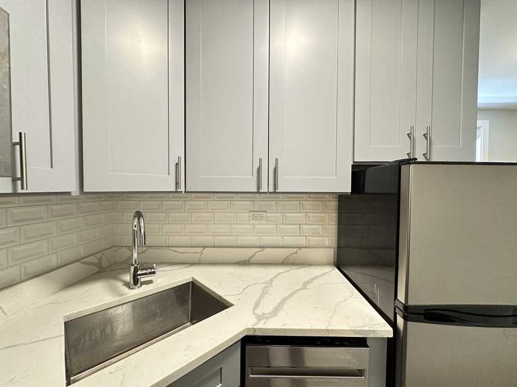 505 West Belmont Avenue #2D - Photo 5 of 21