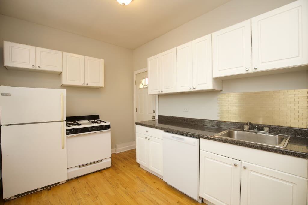 BARRY + CLARK #3A - Photo 2 of 20