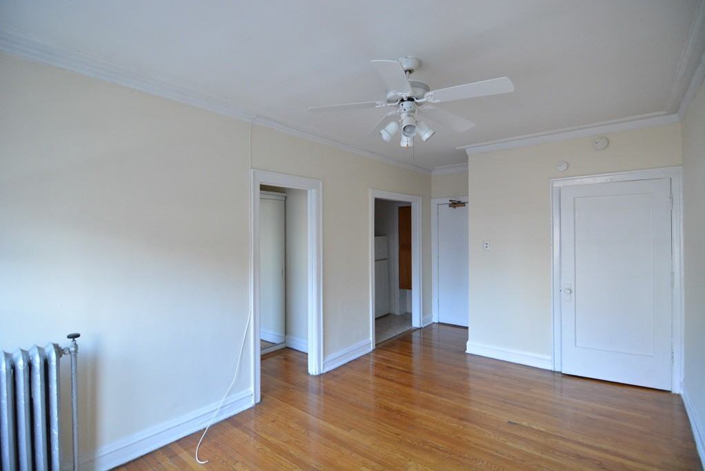 1164 N Dearborn St #205 - Photo 7 of 18