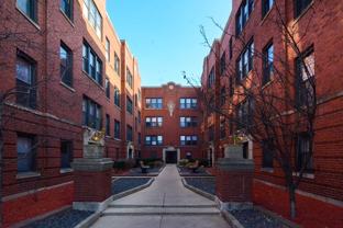 3525 N Racine Ave #1W - Photo 1 of 1