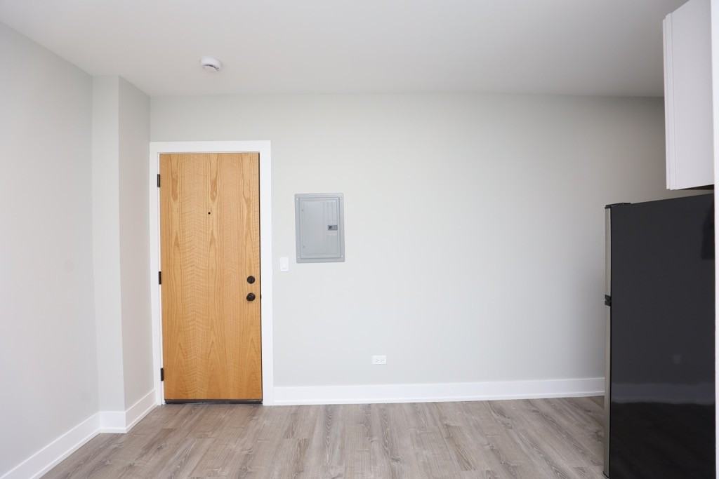 505 W Belmont Ave #7K - Photo 7 of 16