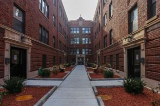 2203 W Eastwood Ave #1NE - Photo 1 of 1