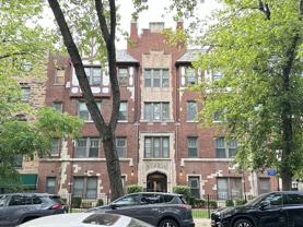 656 W Wrightwood Ave #303 - Photo 1 of 1