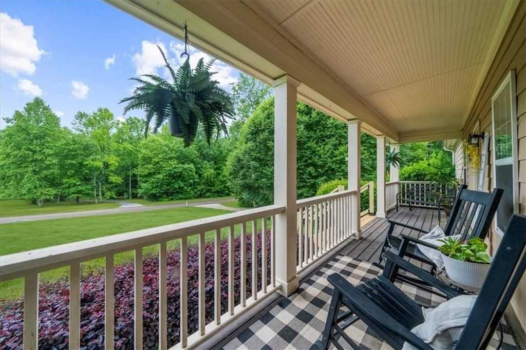 122 Stonebrook Trl - Photo 2 of 25