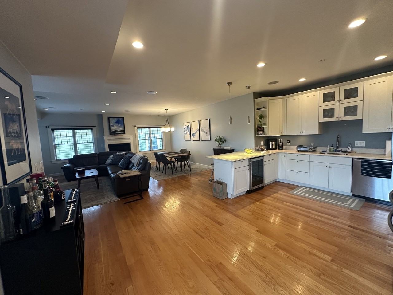 W Broadway #8 - Photo 2 of 24