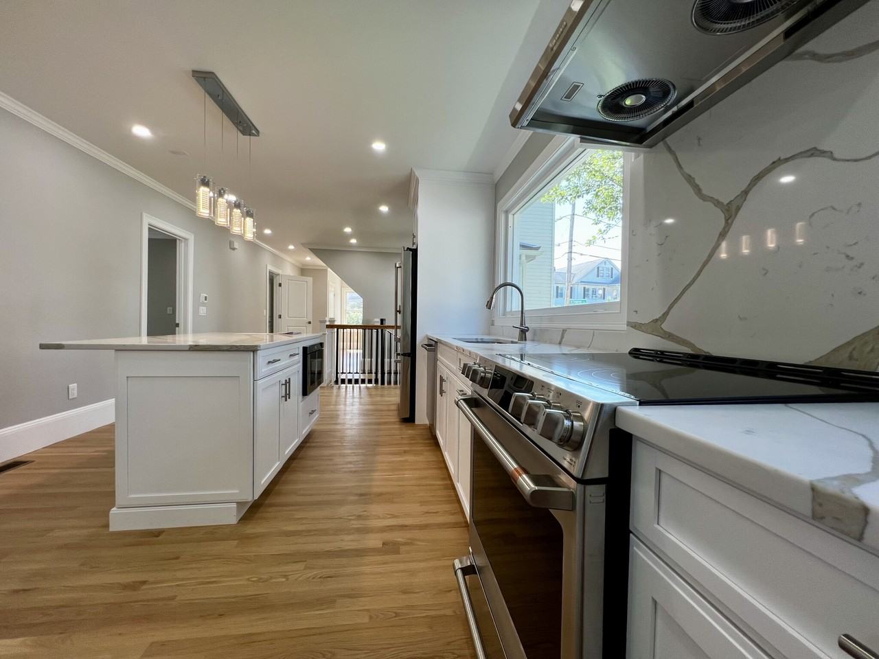 51 Edgecliff Rd - Photo 3 of 23