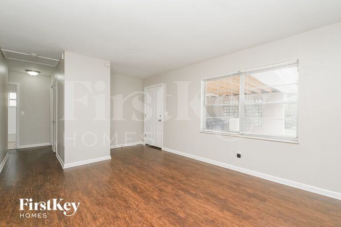 9331 Forest Hills Dr - Photo 3 of 16