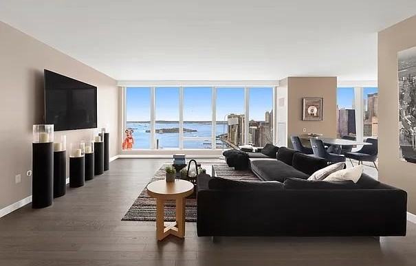 South St #58J - Photo 2 of 8