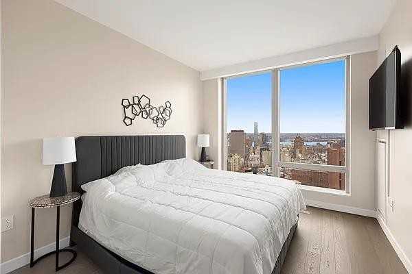 South St #58J - Photo 7 of 8