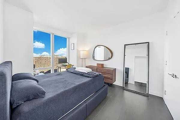 South St #25F - Photo 4 of 20