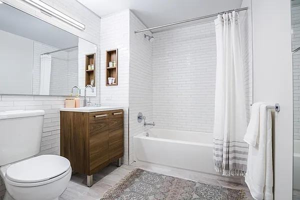 E 6th St #8B - Photo 4 of 20