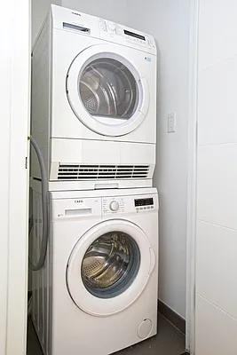 E Houston St #12B - Photo 5 of 20