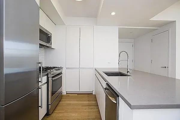 E Houston St #PHA1 - Photo 2 of 20