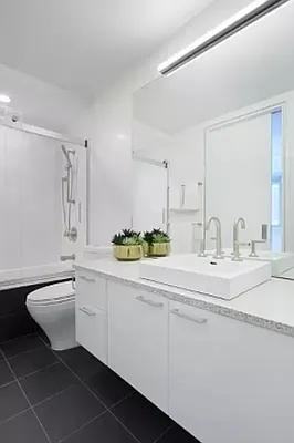 E 11th St #701 - Photo 5 of 20