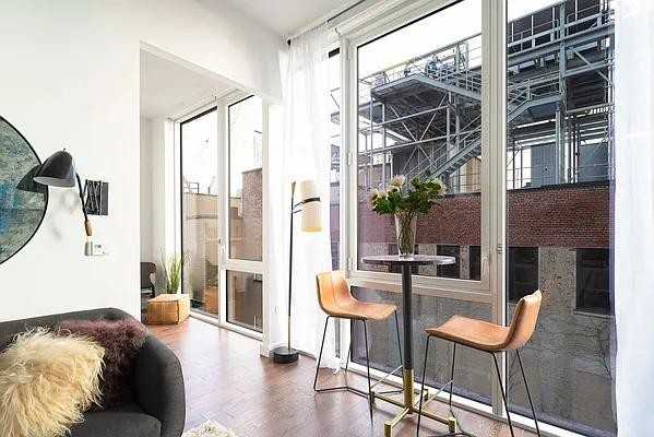 Charlton St #19E - Photo 3 of 8