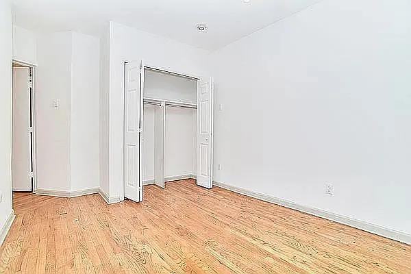 E 22nd St #4C - Photo 4 of 20