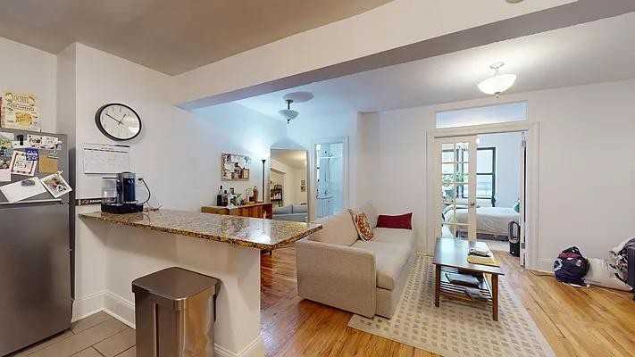 W 17th St #2B - Photo 2 of 15