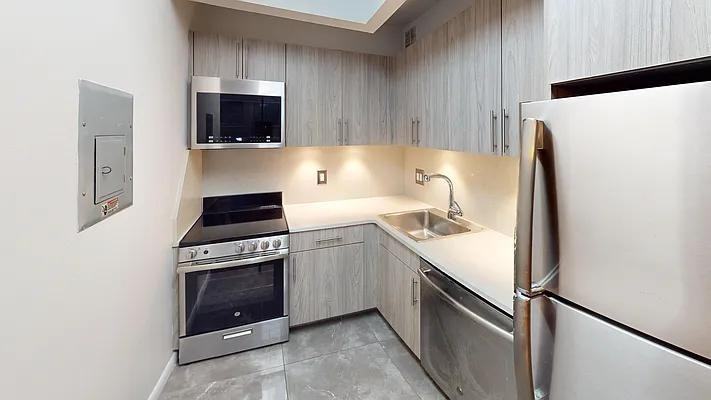 Reade St #6N - Photo 6 of 20