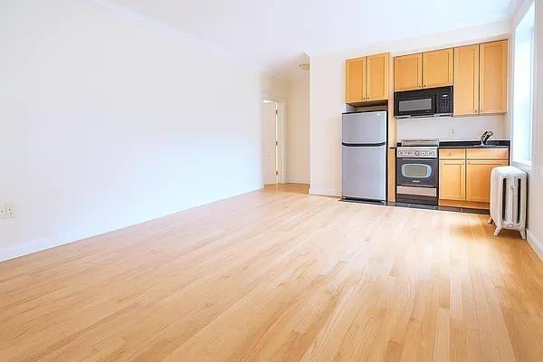 W 13th St #66 - Photo 7 of 13