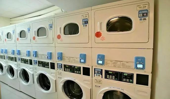 W 13th St #07 - Photo 5 of 20