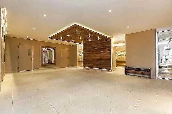 E 19th St #4M - Photo 4 of 20