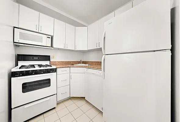 Mulberry St #5J - Photo 3 of 20