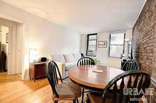 Grove St #5M - Photo 1 of 1