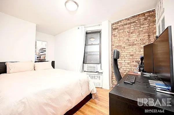 Grove St #5M - Photo 5 of 8