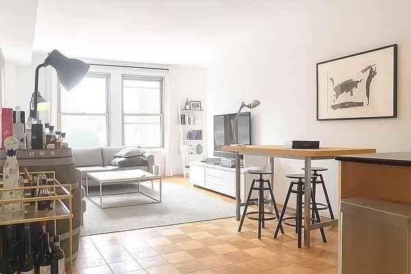 Christopher St #2H - Photo 2 of 20