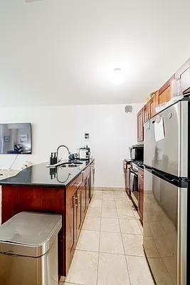 Christopher St #2H - Photo 4 of 20