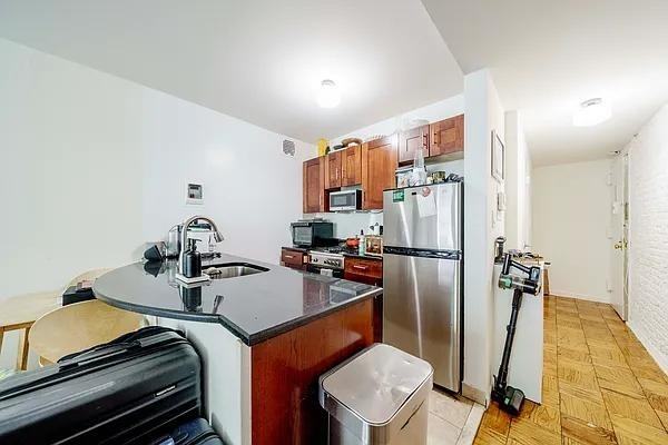 Christopher St #2H - Photo 5 of 20