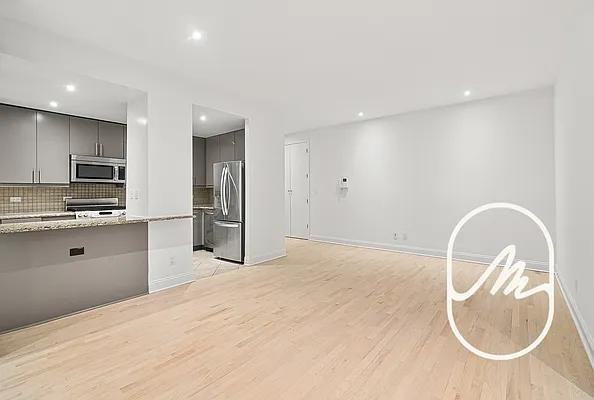 Park Ave S #7F - Photo 3 of 20