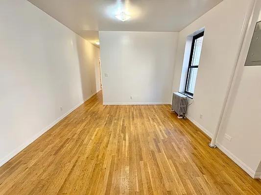 Mott St #A15 - Photo 4 of 20