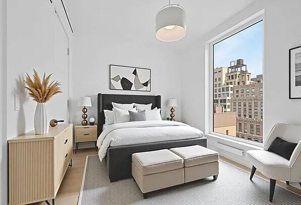 W 28th St #15B - Photo 5 of 20