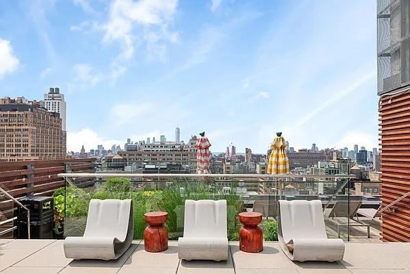 W 28th St #4A - Photo 5 of 20